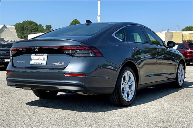 2025 Honda Accord 1.5T LX photo 17