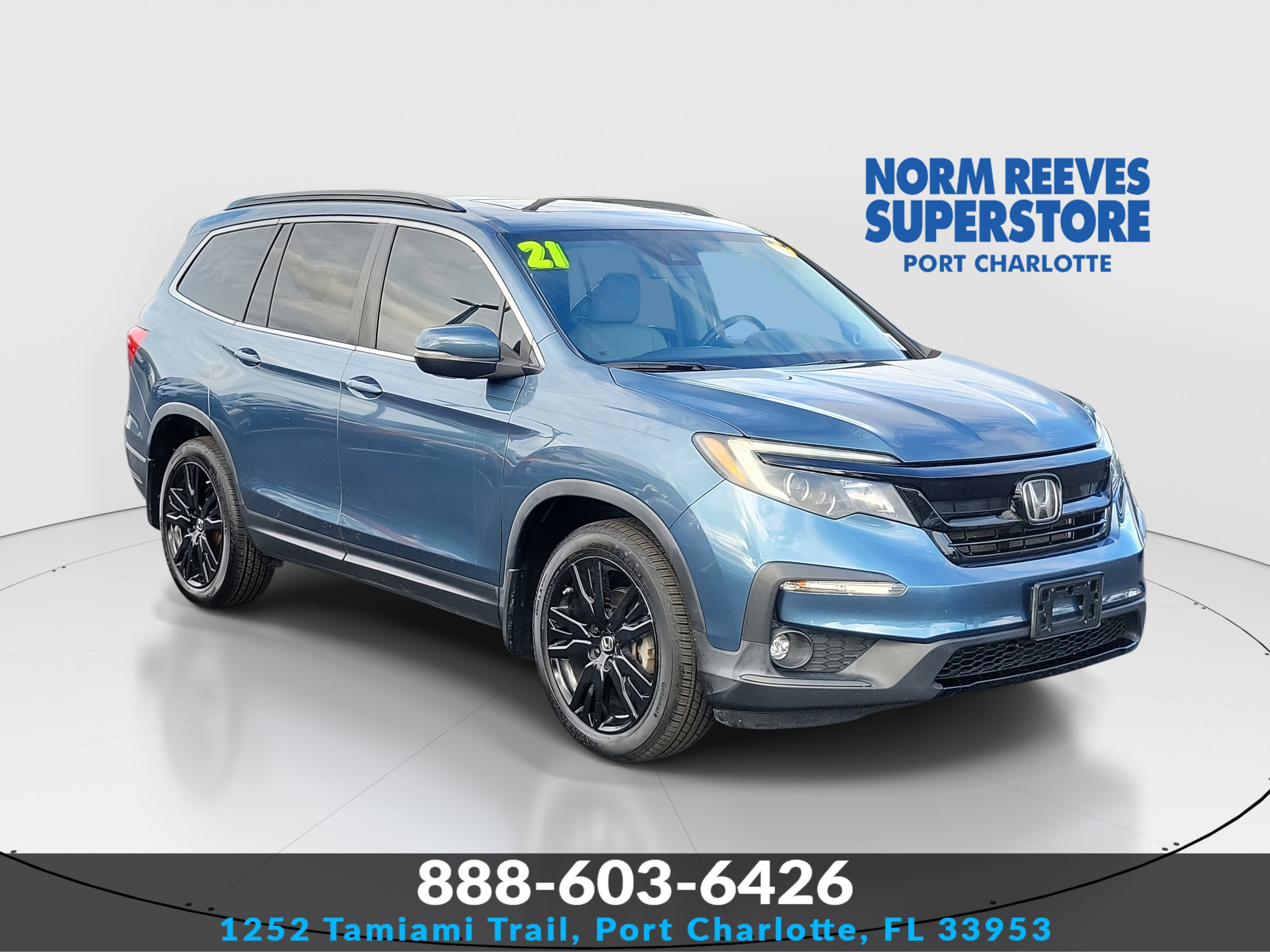 2021 Honda Pilot SE's photo