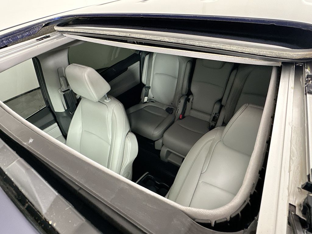 2023 Honda Odyssey Touring photo 20