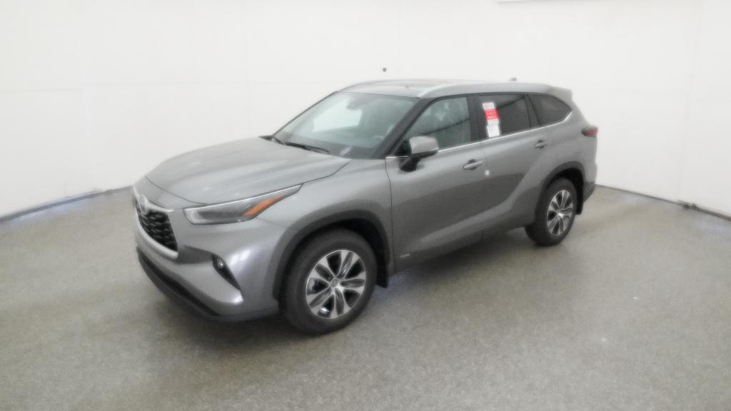 2026 Toyota Highlander XLE's photo