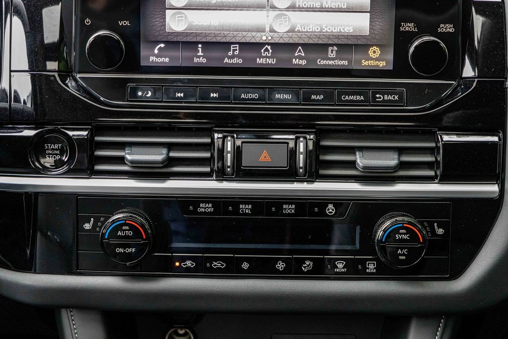 2025 Nissan Pathfinder SL photo 6