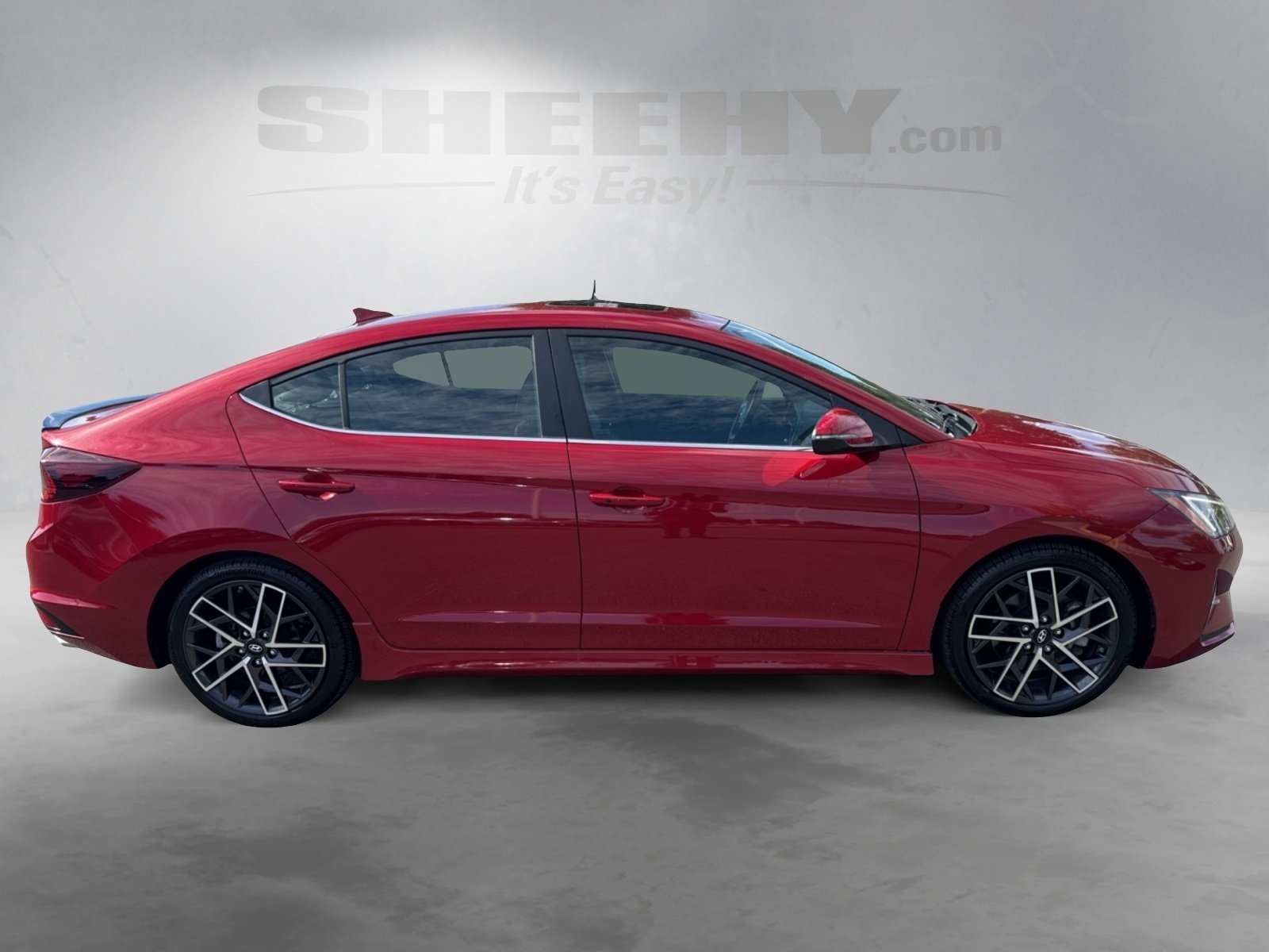 2019 Hyundai Elantra Sport photo 2