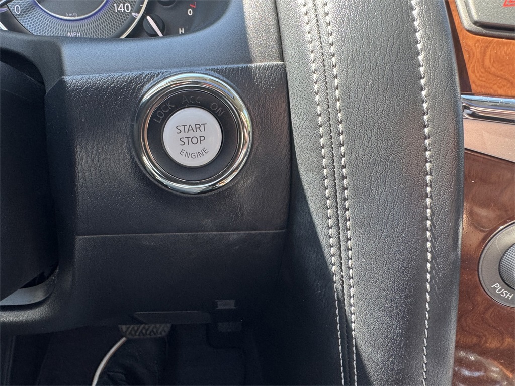 2019 Infiniti QX80 Luxe photo 23