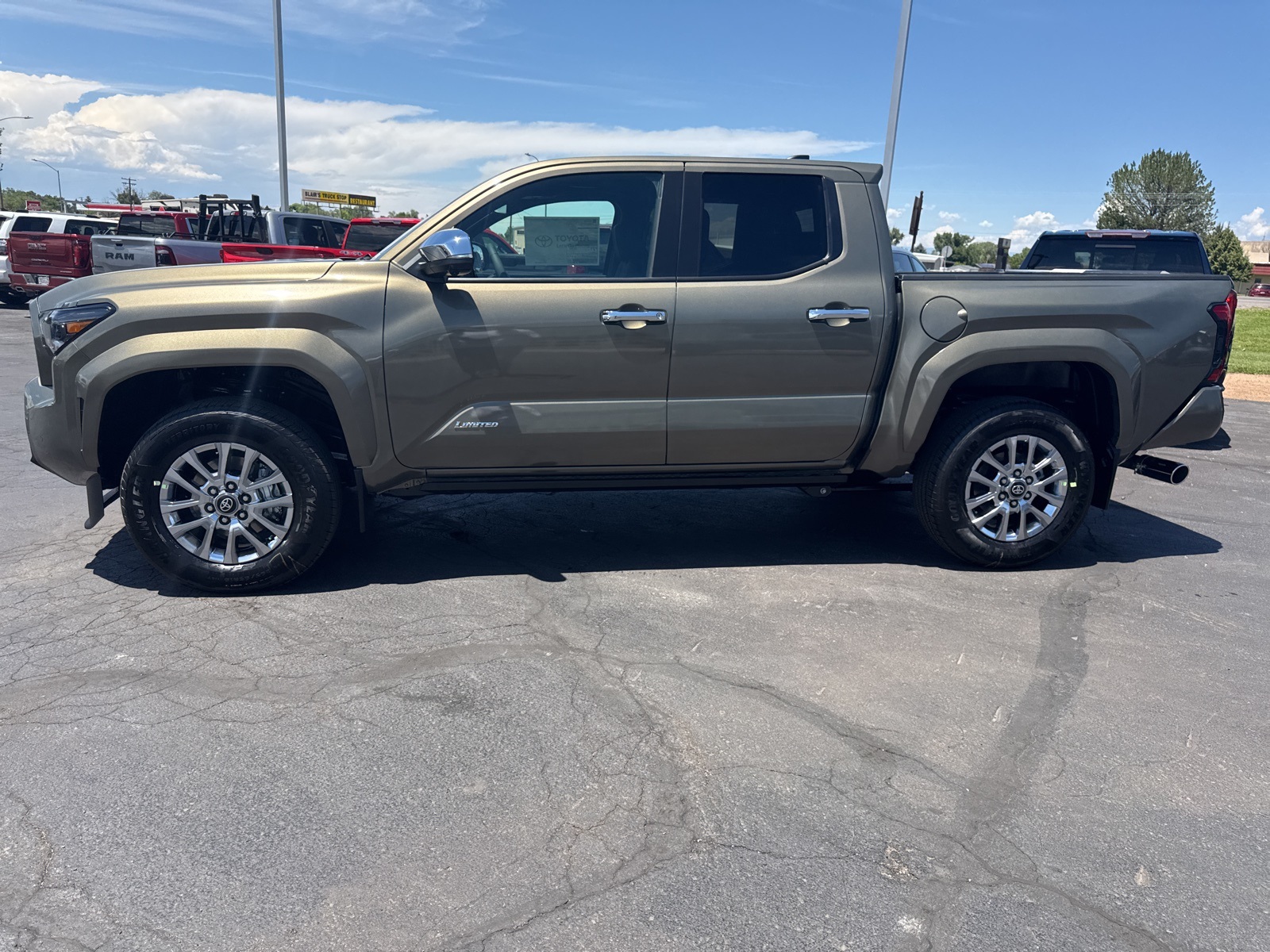 2025 Toyota Tacoma Limited 4x4 Double Cab photo 3