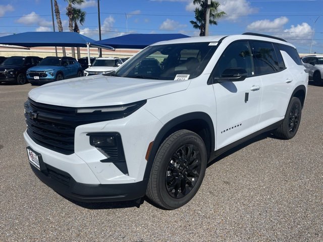 2026 Chevrolet Traverse photo 3