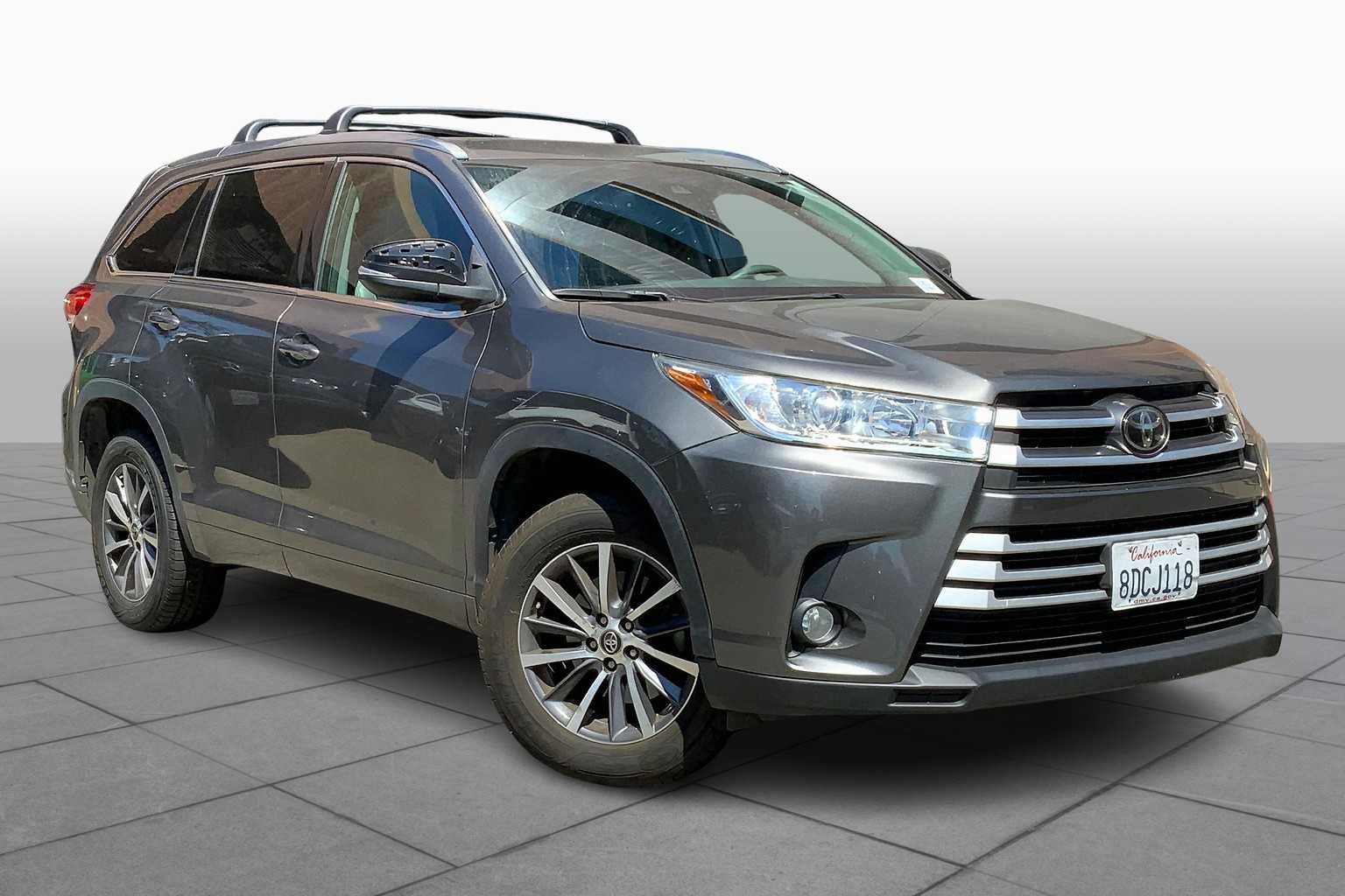2018 Toyota Highlander XLE photo 2