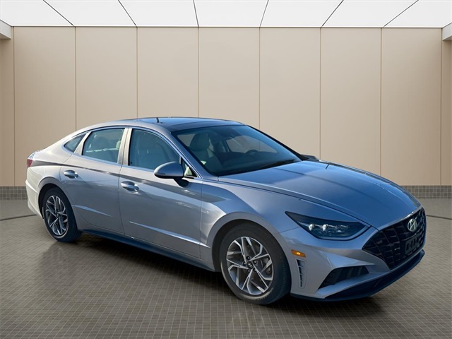 2023 Hyundai Sonata SEL photo 2
