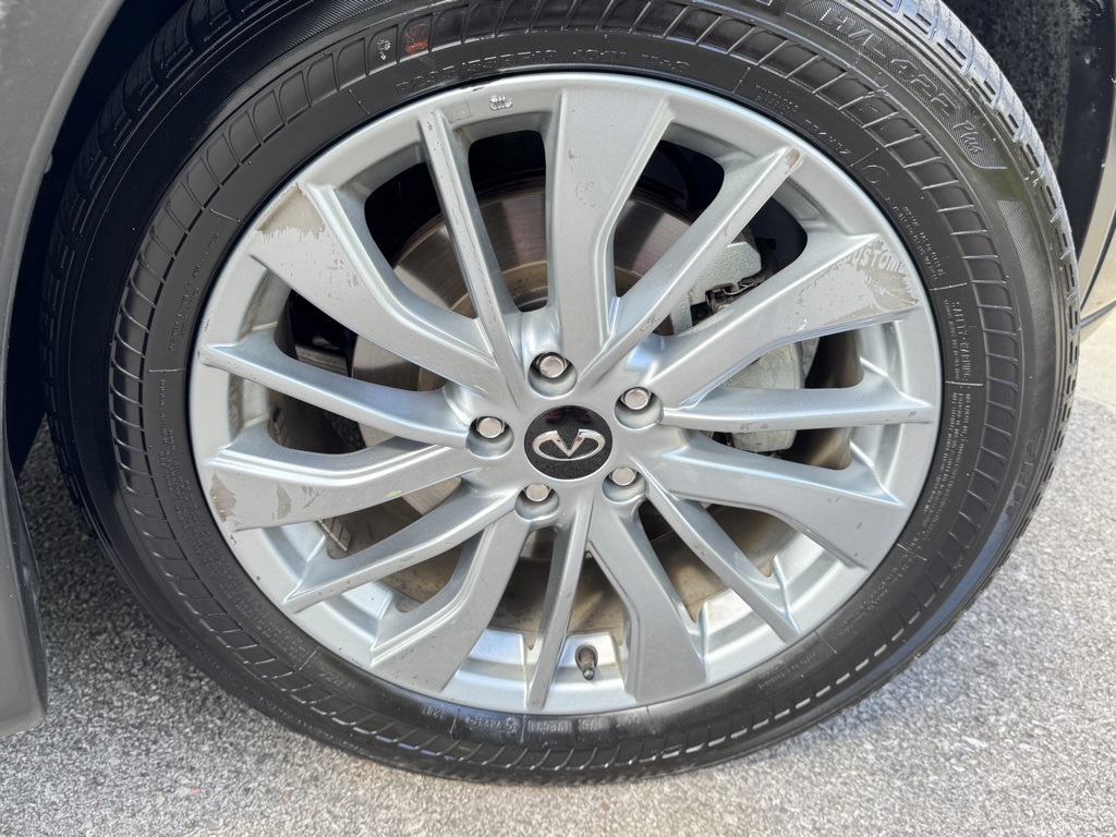 2024 Infiniti QX50 Luxe photo 9