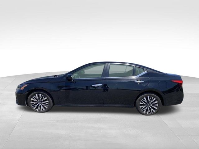 2023 Nissan Altima 2.5 SV photo 3