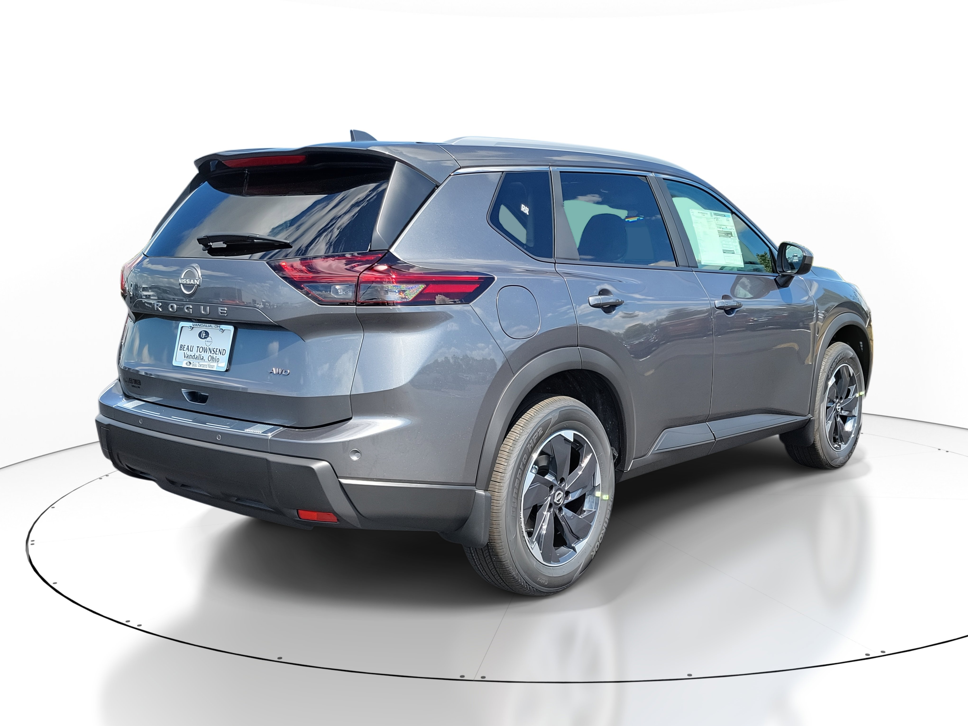 2026 Nissan Rogue SV photo 3