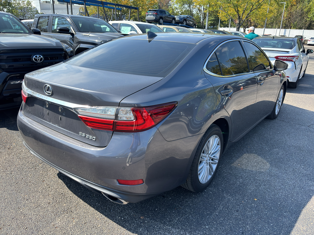 2017 Lexus ES 350 Base photo 4