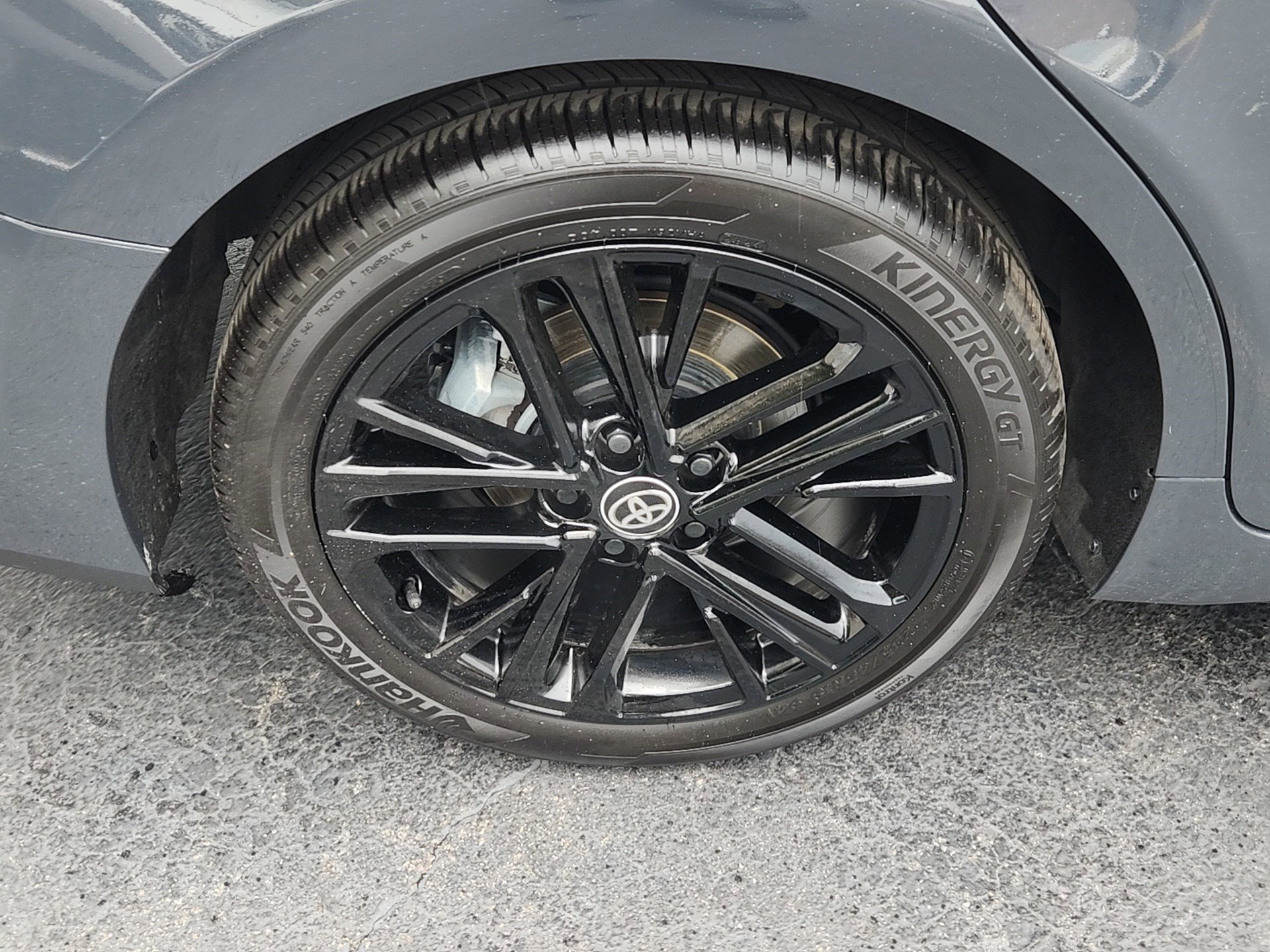 2025 Toyota Camry SE photo 26