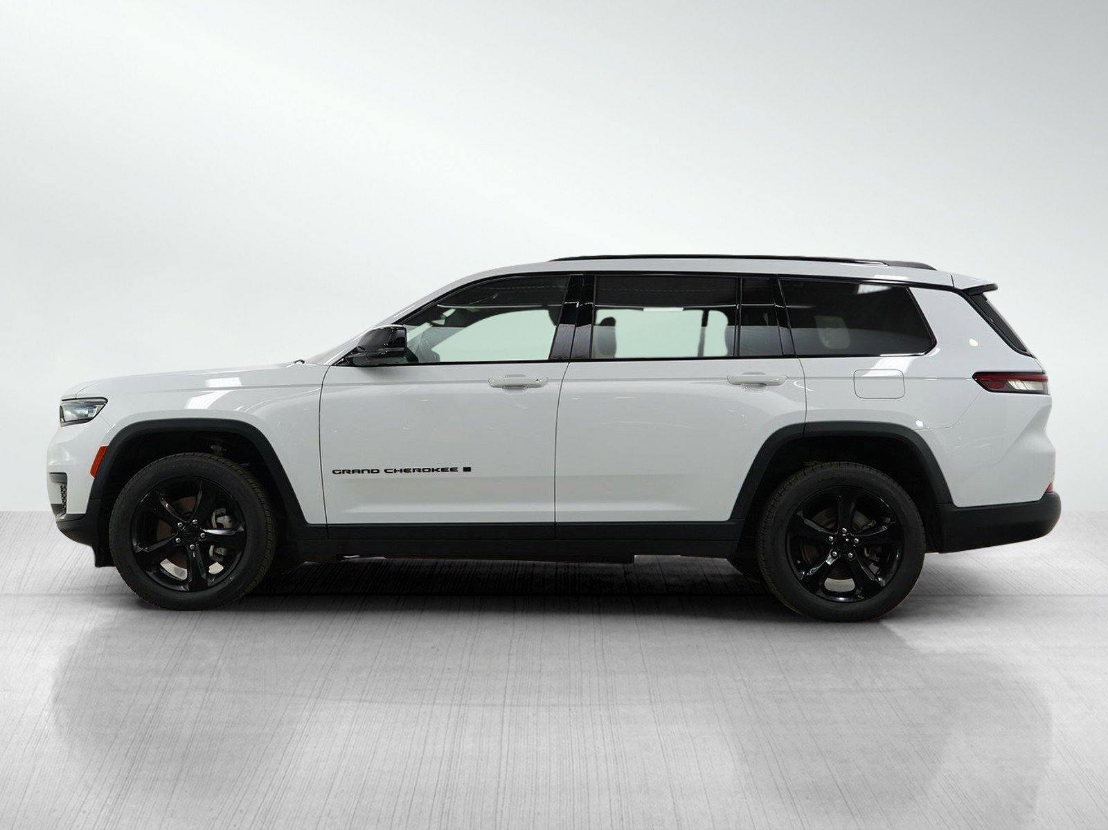 Used 2021 Jeep Grand Cherokee L Altitude with VIN 1C4RJKAG9M8185281 for sale in Bloomington, Minnesota