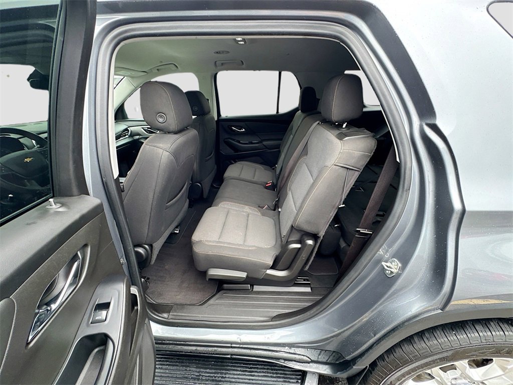 2021 Chevrolet Traverse LS photo 23