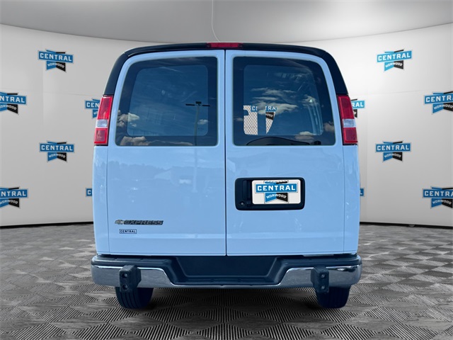 2023 Chevrolet Express 2500 Work Van photo 4