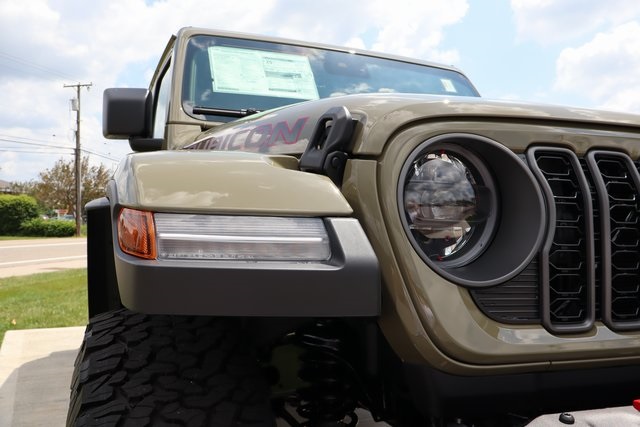 2025 Jeep Wrangler Rubicon X photo 2