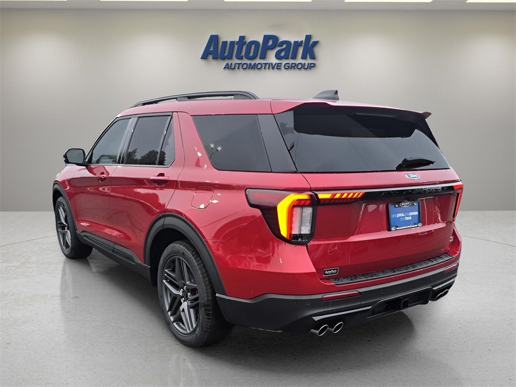 2026 Ford Explorer ST photo 3