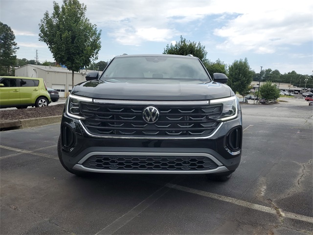 2026 Volkswagen Atlas Cross Sport SE photo 2