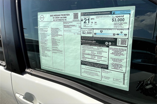 2025 Nissan Frontier SV photo 13