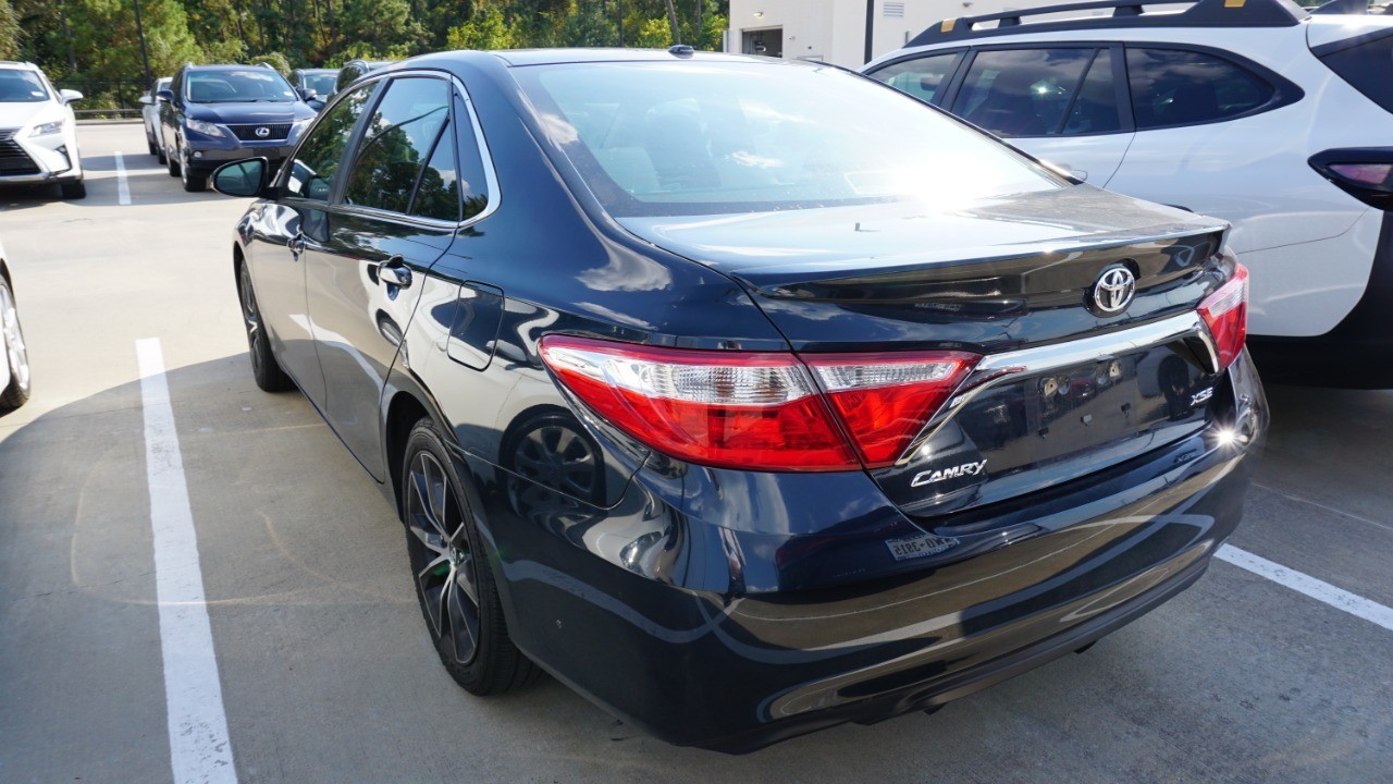 2017 Toyota Camry XLE XSE photo 4