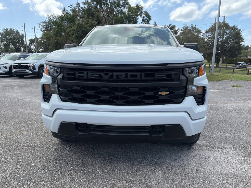 2023 Chevrolet Silverado 1500 Custom photo 2