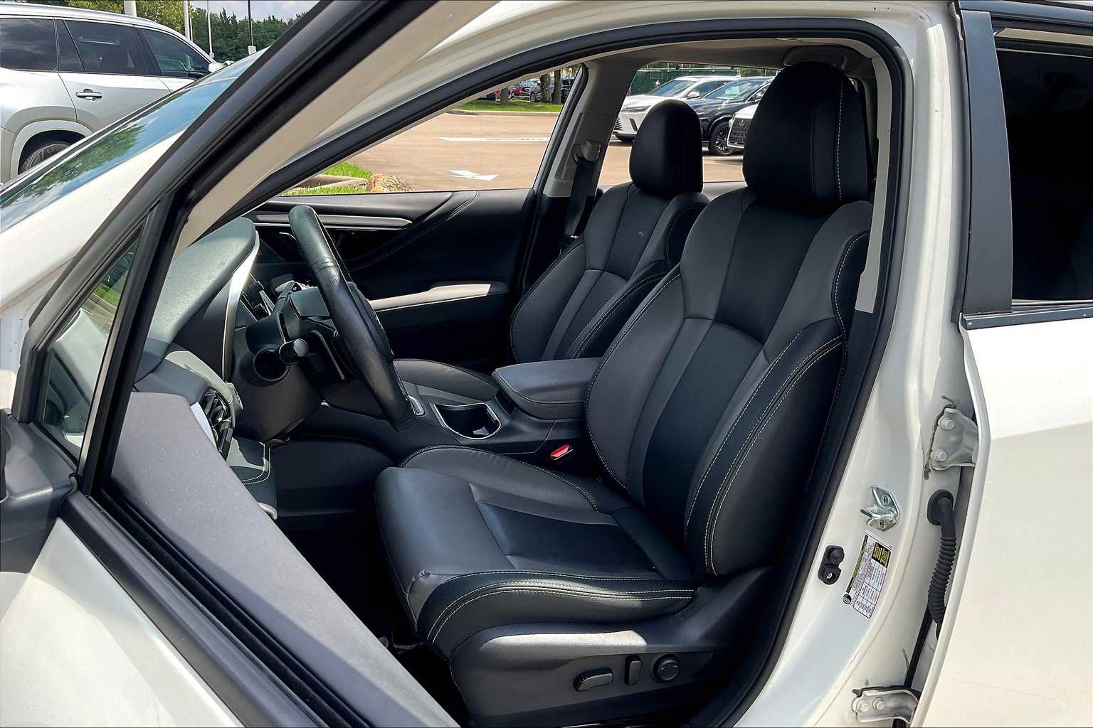 2024 Subaru Outback Onyx Edition photo 6