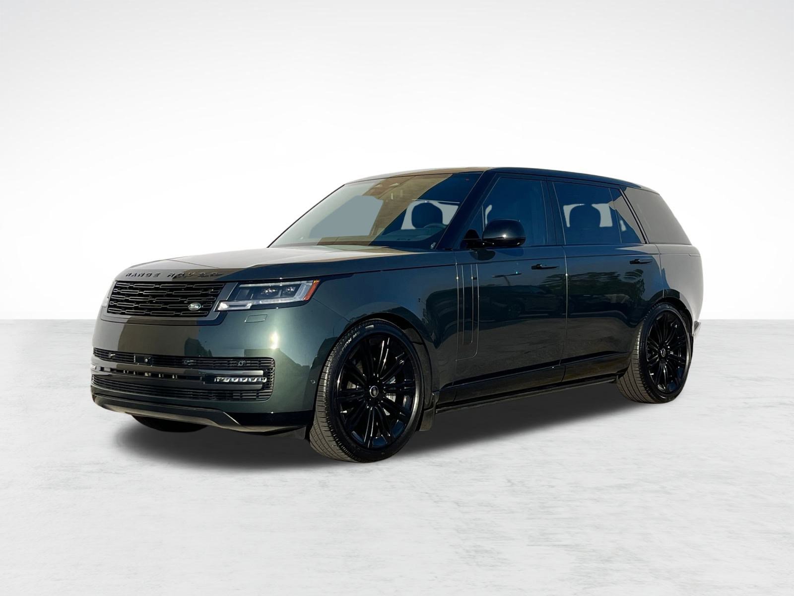 2025 Land Rover Range Rover SE's photo