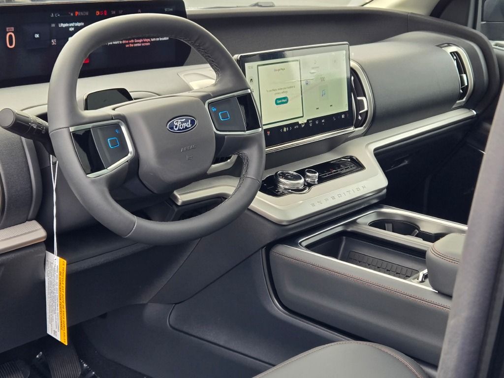 2025 Ford Expedition photo 24