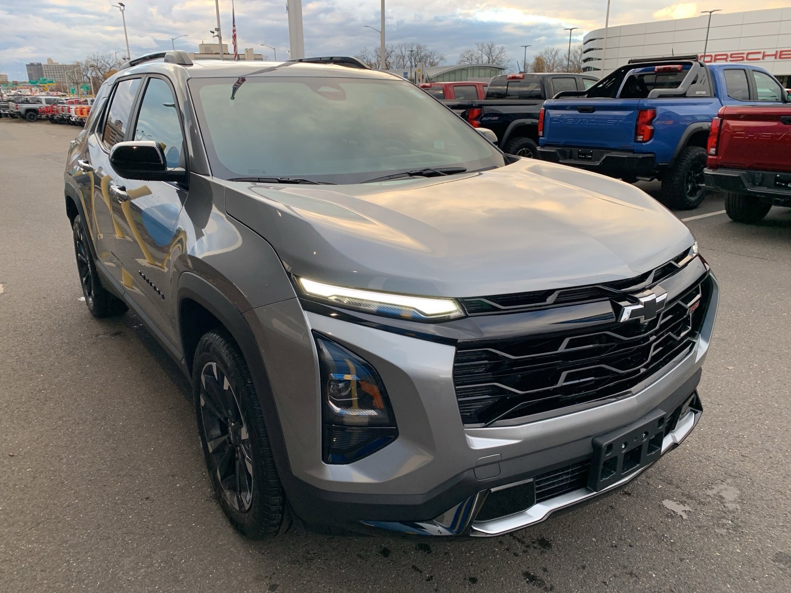 2026 Chevrolet Equinox RS photo 2