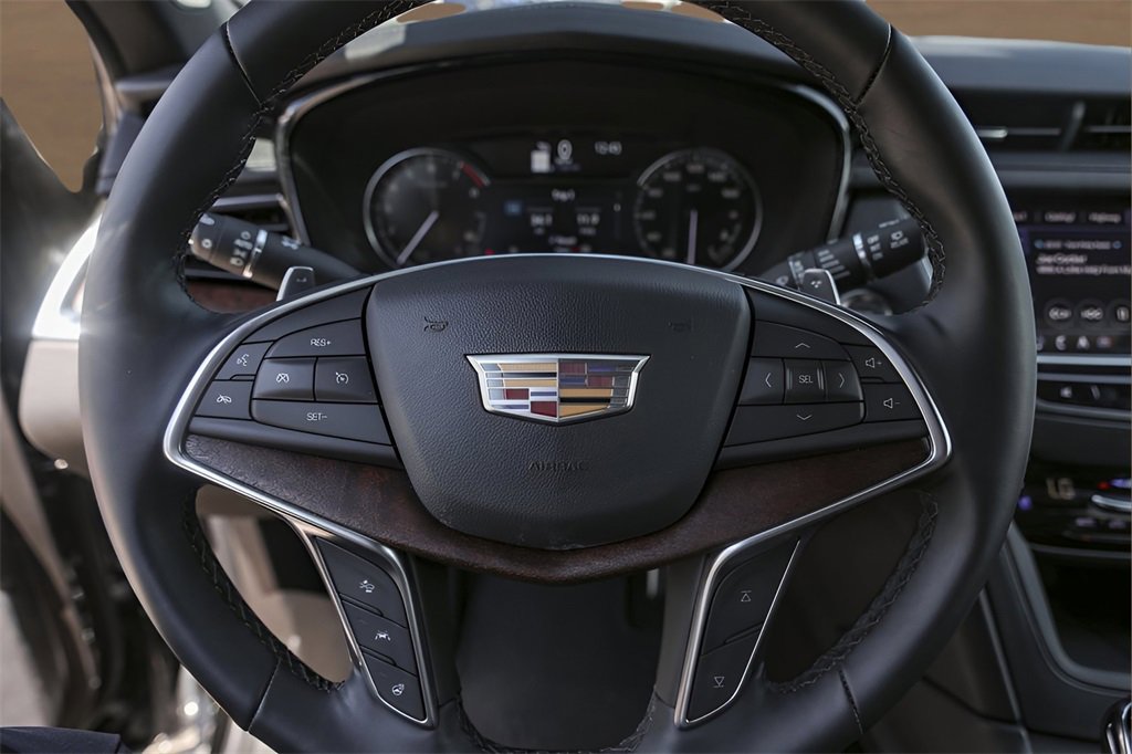 2025 Cadillac XT5 Sport photo 12