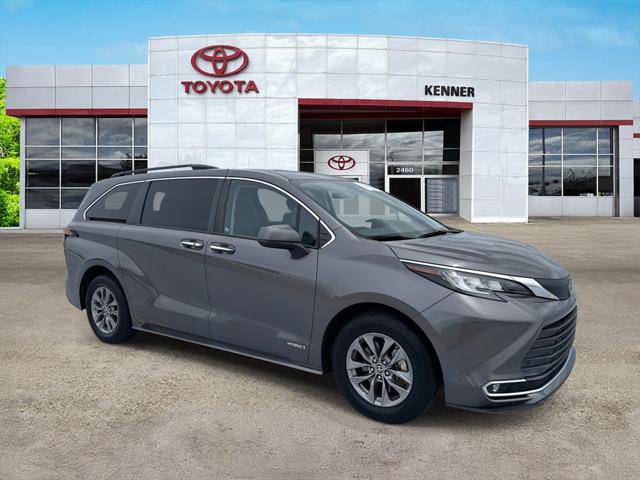 2021 Toyota Sienna XLE