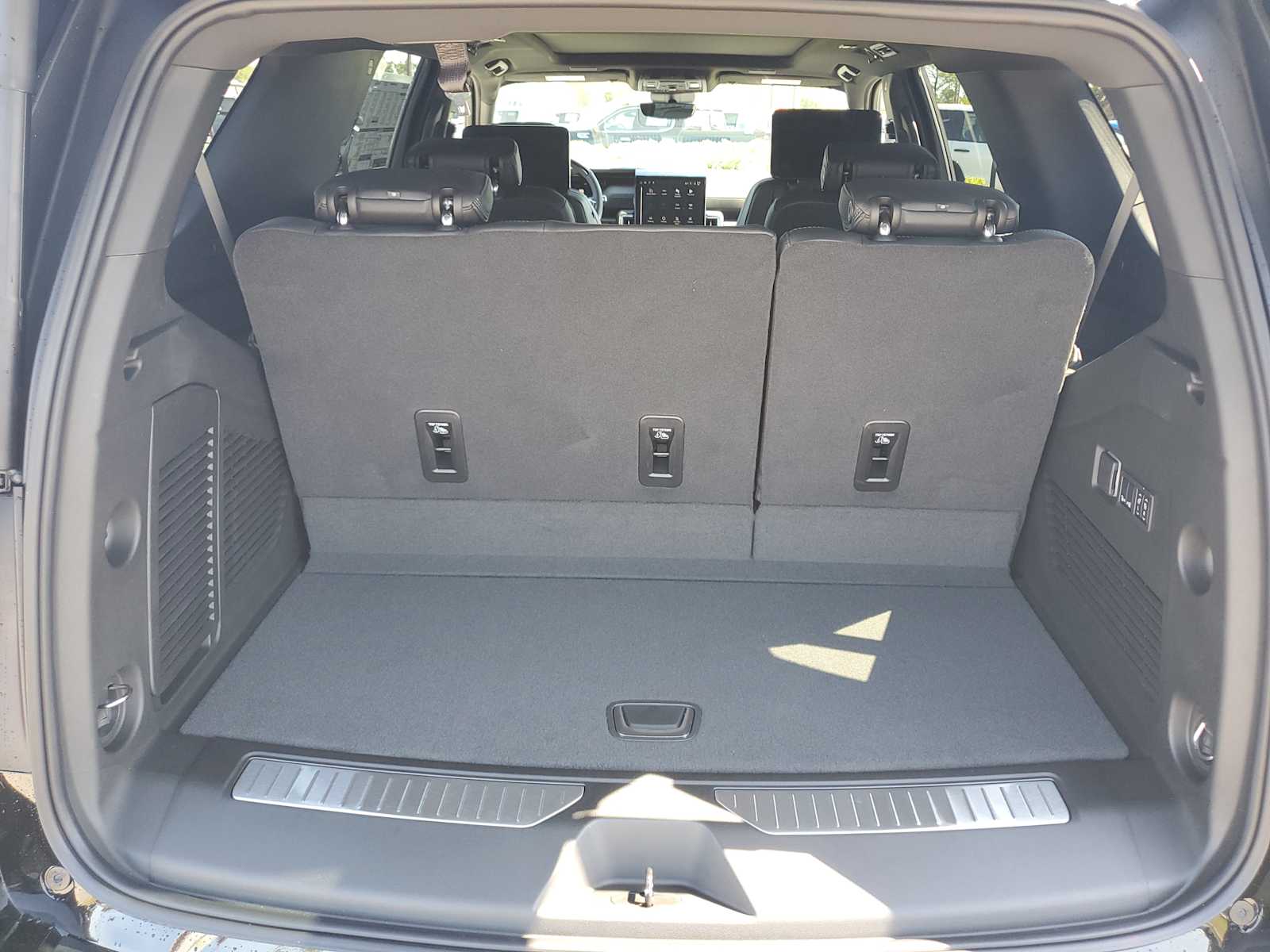 2025 Gmc Yukon Denali photo 28