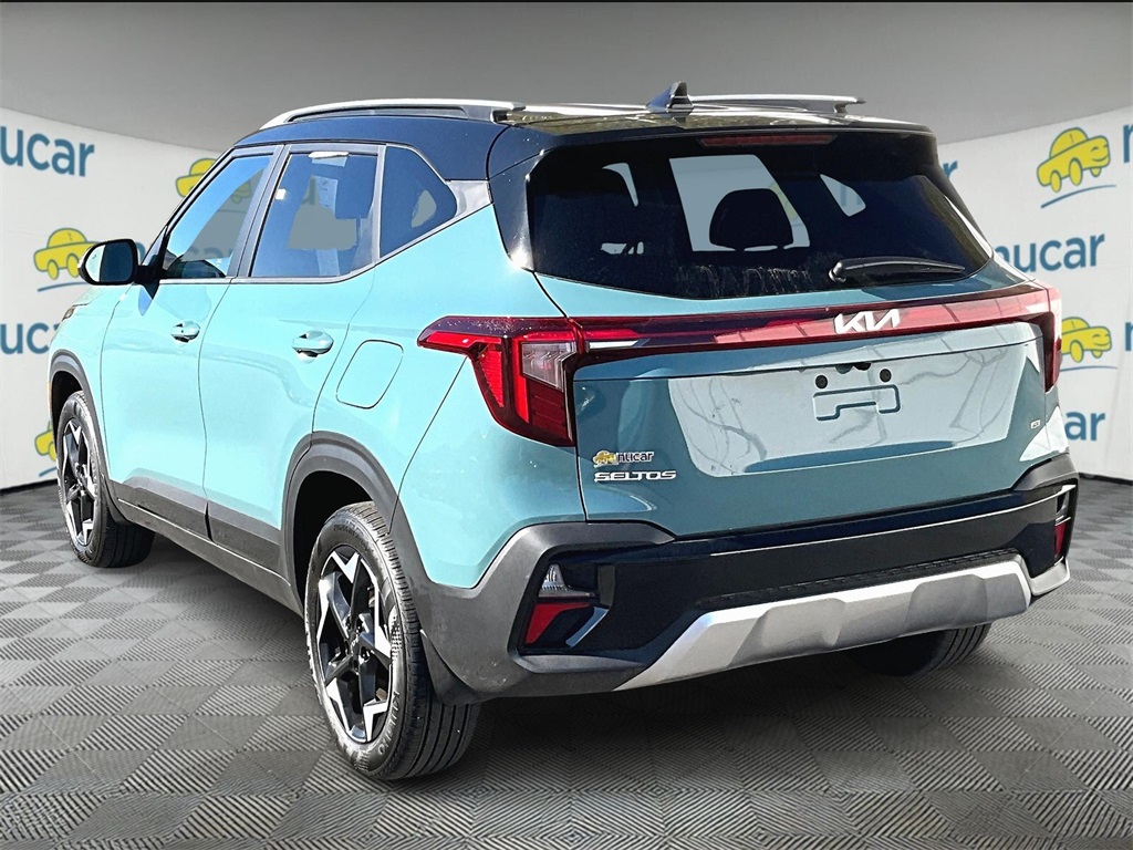 2025 Kia Seltos S photo 4