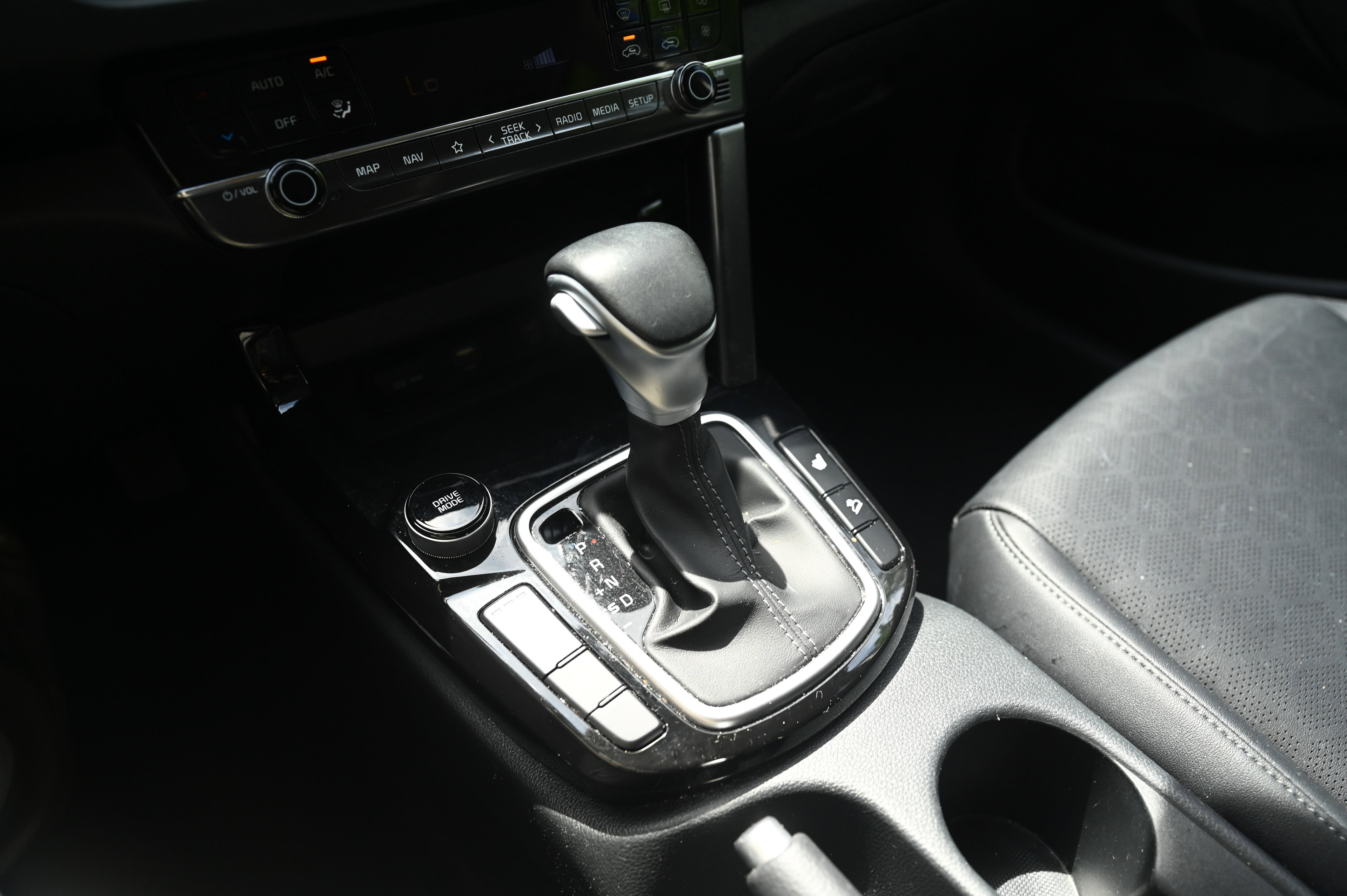 2024 Kia Seltos EX photo 16