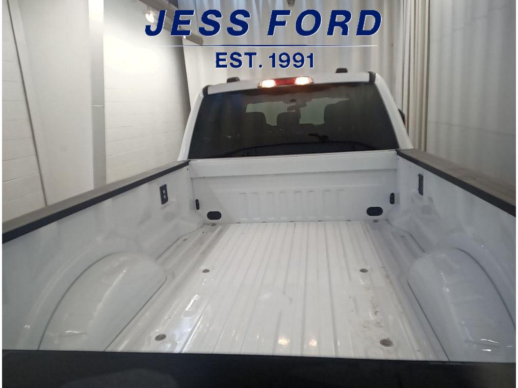 2024 Ford F-350 XLT photo 4