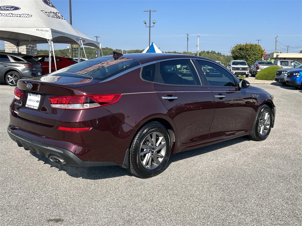 2019 Kia Optima LX photo 3