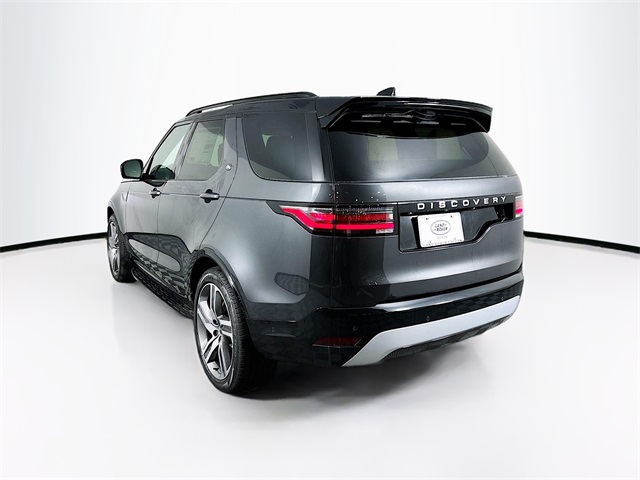 2025 Land Rover Discovery Metropolitan Edition photo 7