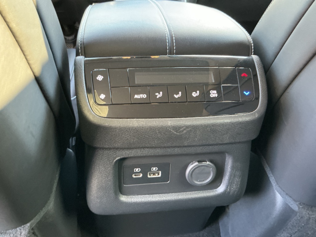 2023 Infiniti QX60 Luxe photo 26