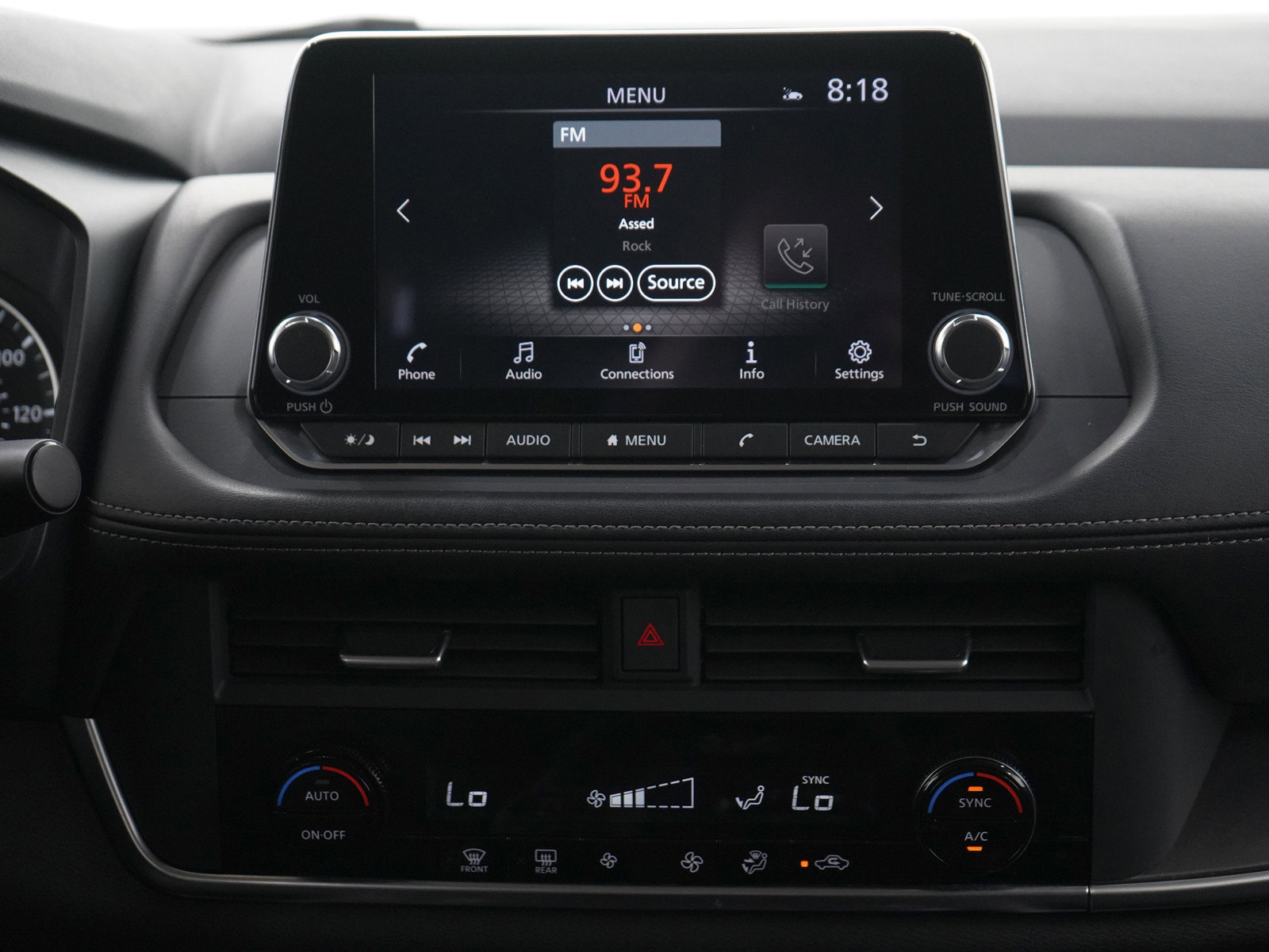 2024 Nissan Rogue SV photo 16