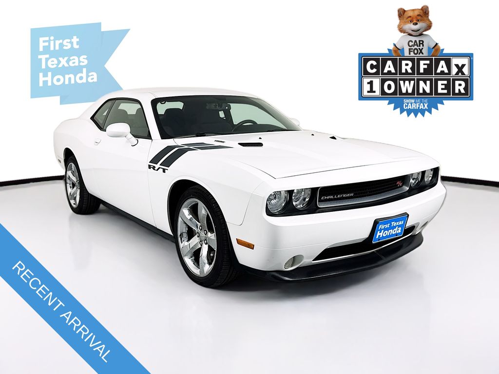 2013 Dodge Challenger R/T's photo