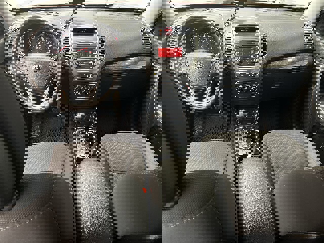 2015 Kia Sorento LX photo 4