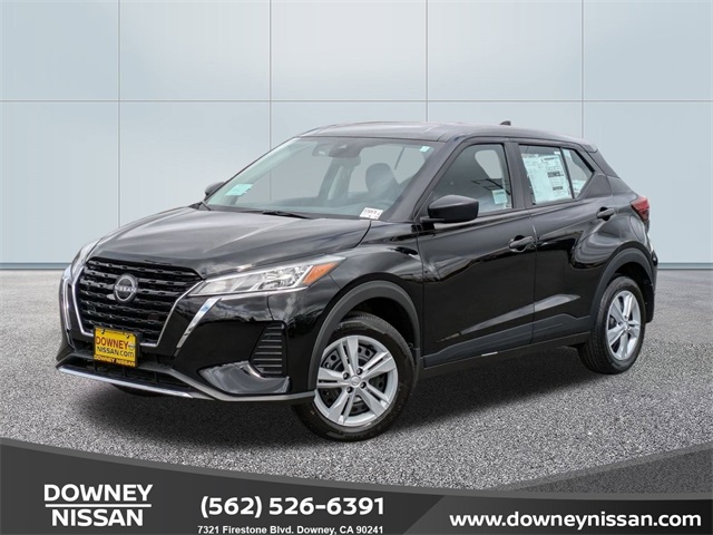 2025 Nissan KICKS PLAY Base