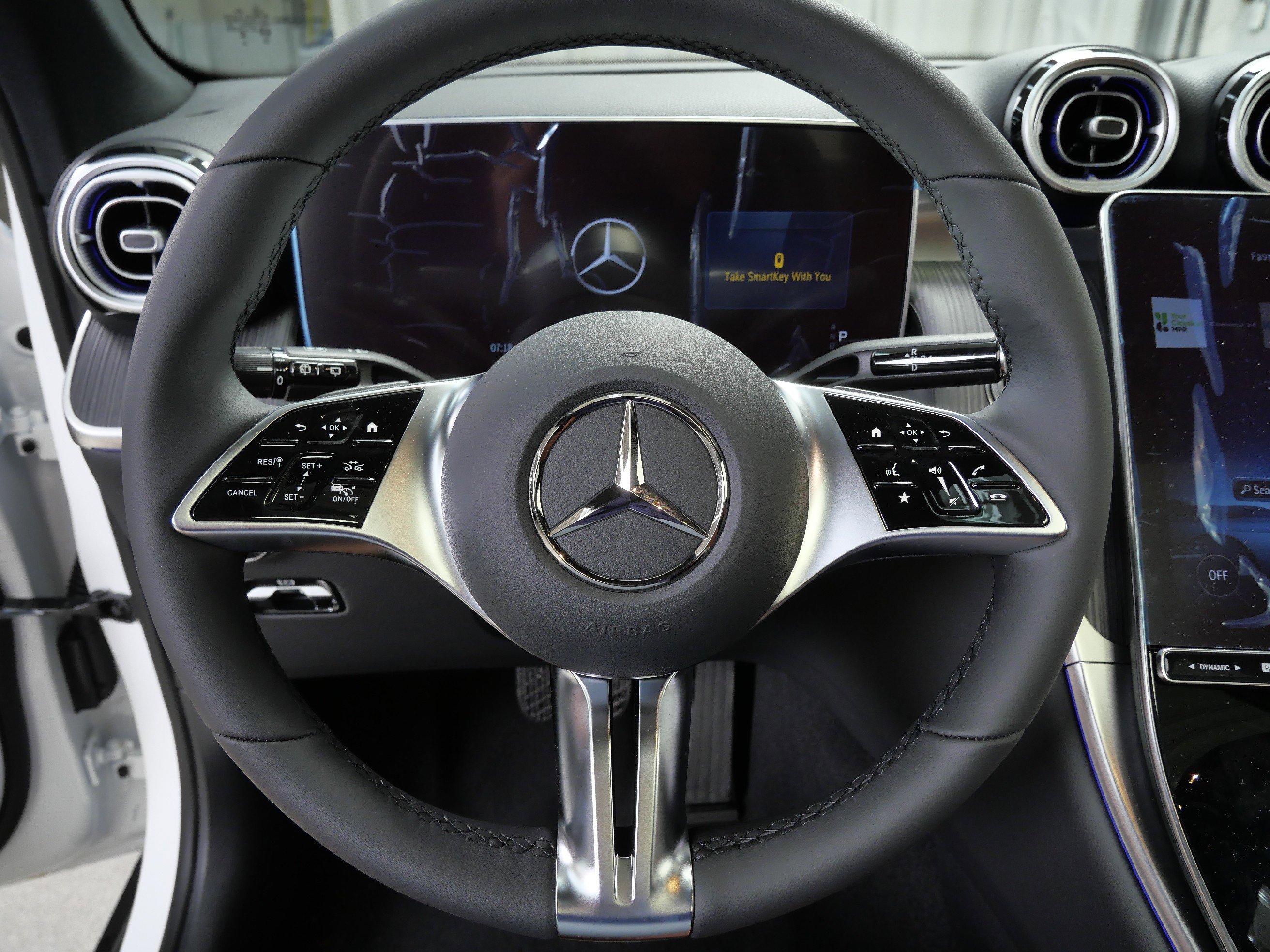 2026 Mercedes Benz GLC 350e 4MATIC photo 12