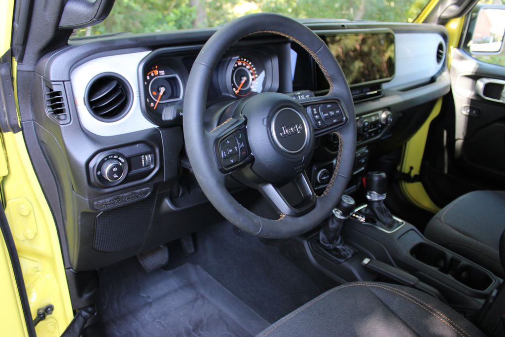 2024 Jeep Gladiator Sport photo 41