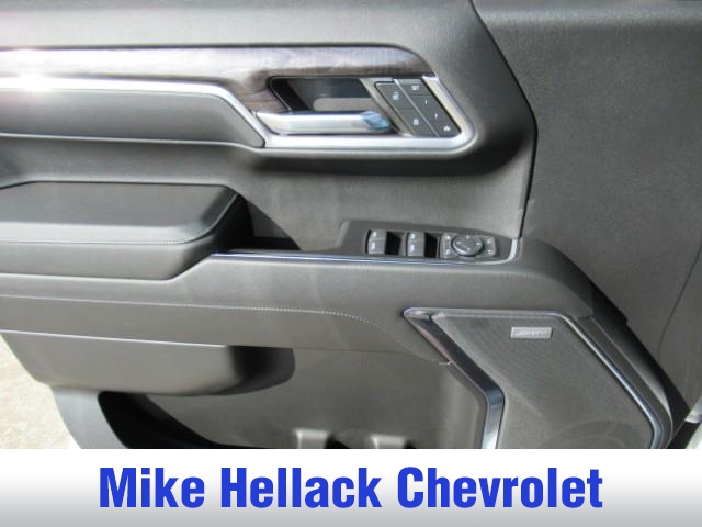 2023 Chevrolet Silverado 1500 LTZ photo 14