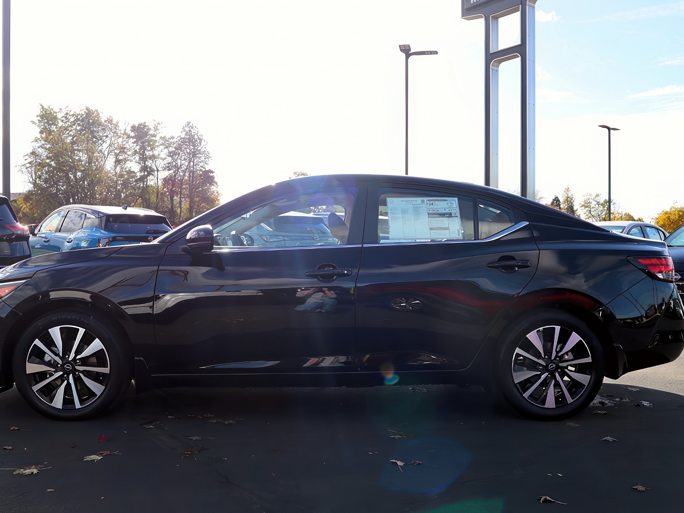 2025 Nissan Sentra SV photo 4