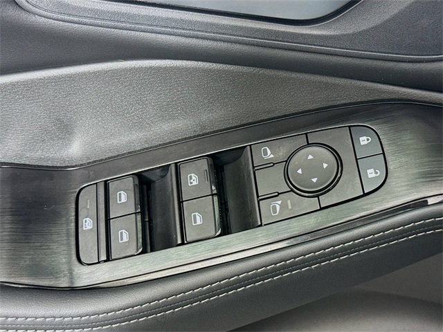 2026 Nissan Rogue SV photo 10