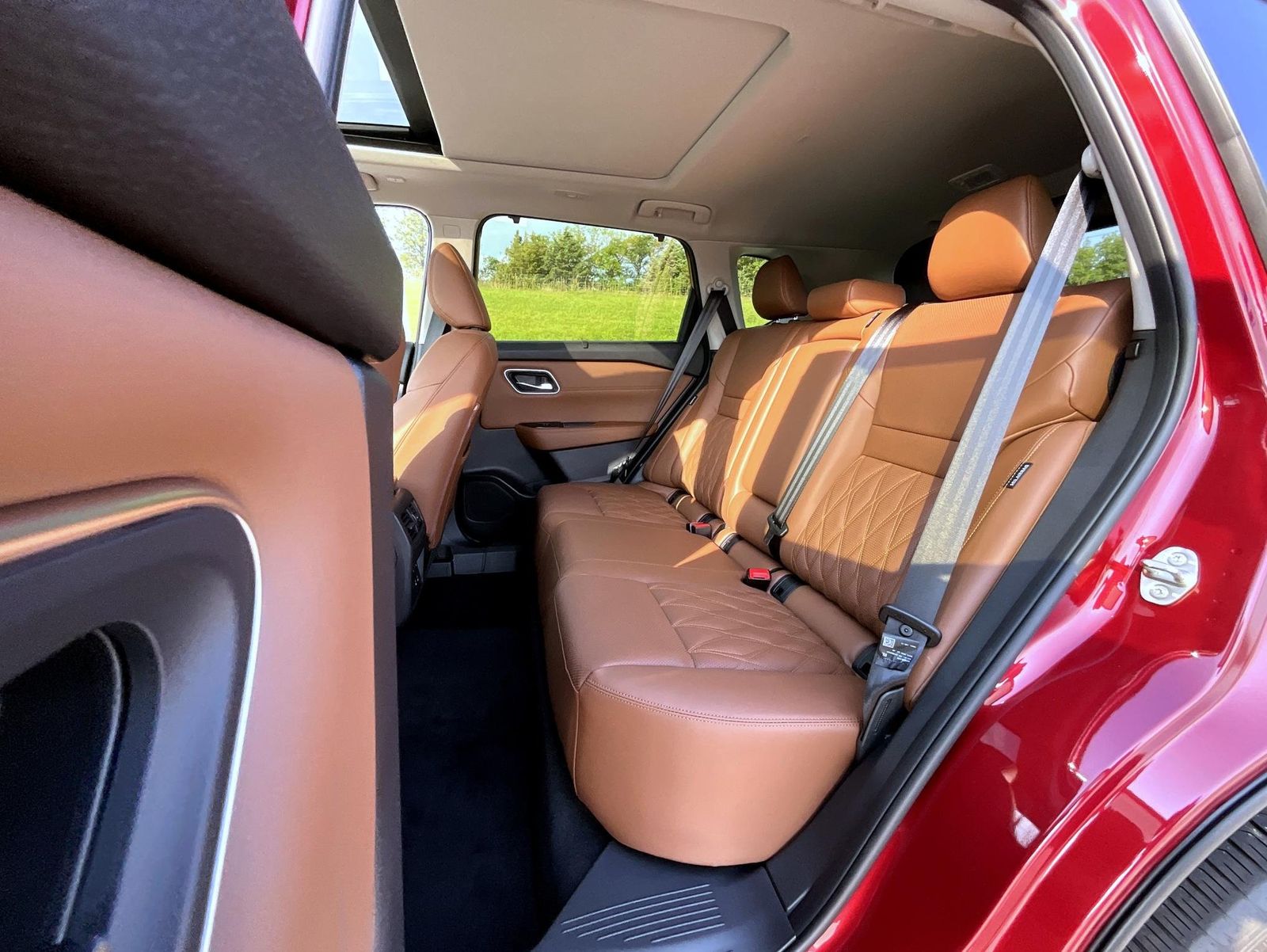 2026 Nissan Rogue Platinum photo 11