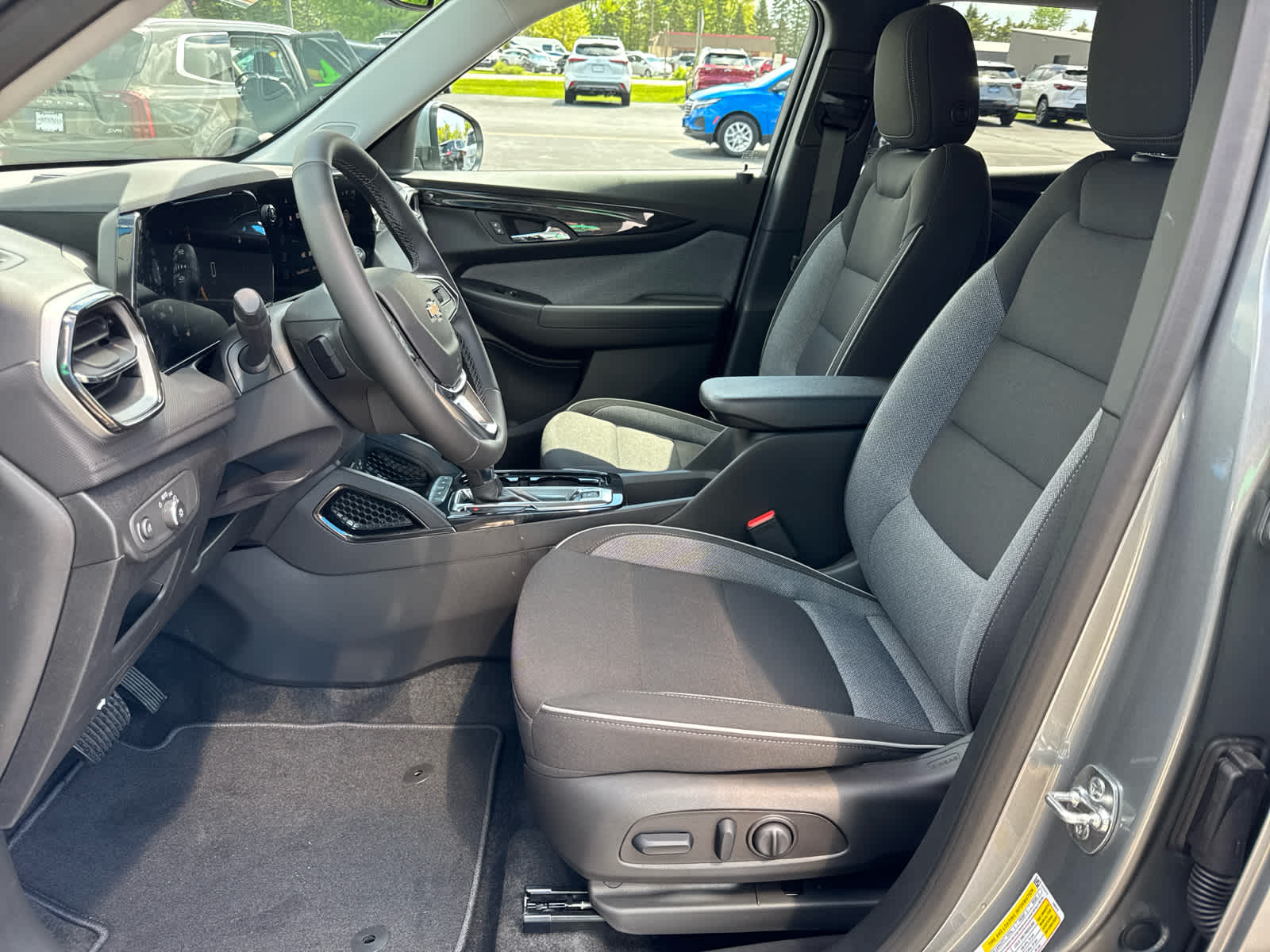 2025 Chevrolet Trailblazer LT photo 17