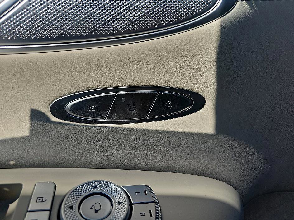 2025 Genesis GV70 2.5T photo 11